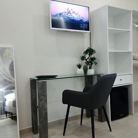 Agatha Modern Elegant Rooms SantʼAgata di Militello Esterno foto