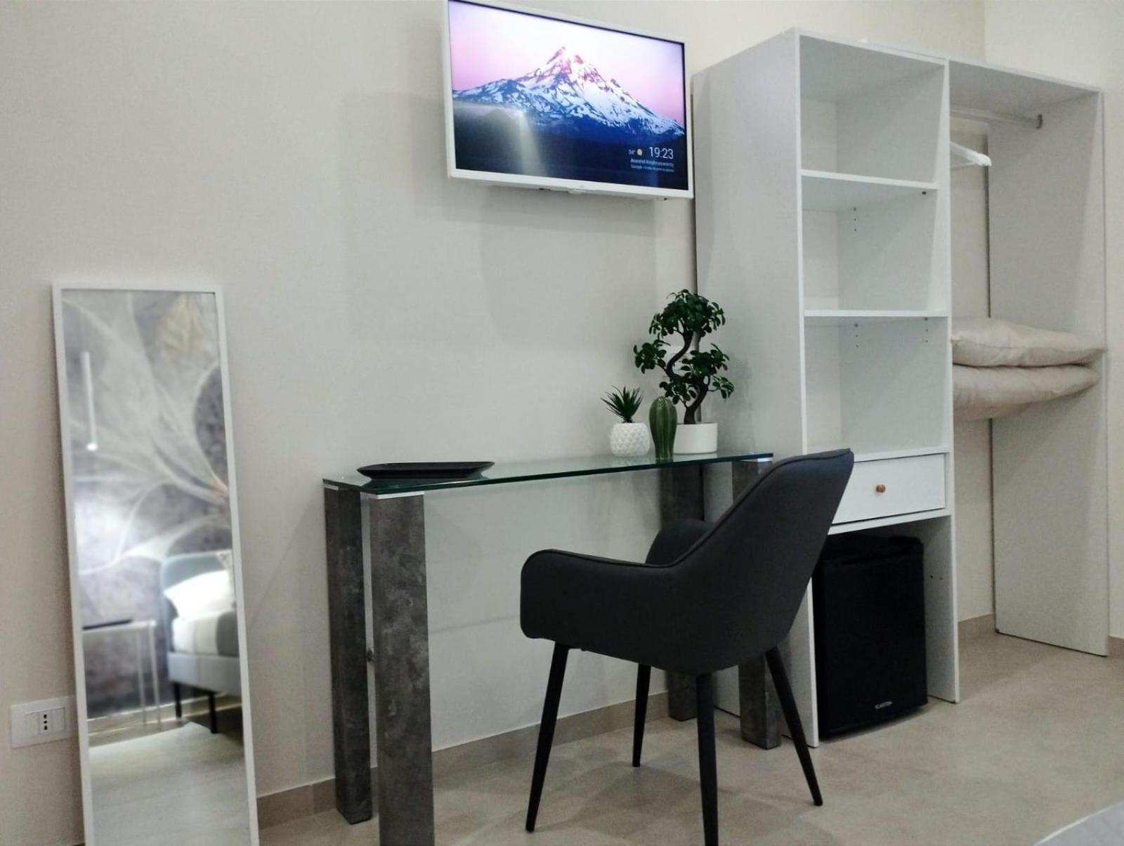 Agatha Modern Elegant Rooms SantʼAgata di Militello Esterno foto